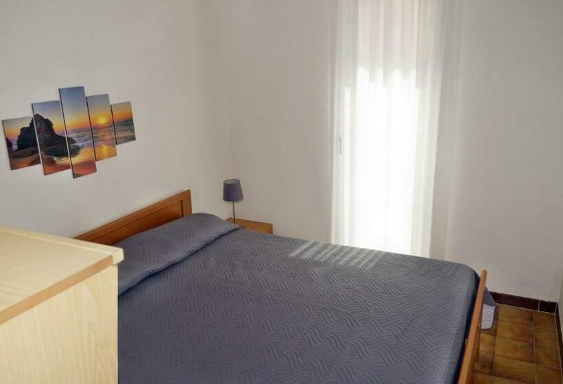 شقة غرفتين, Blu Baita