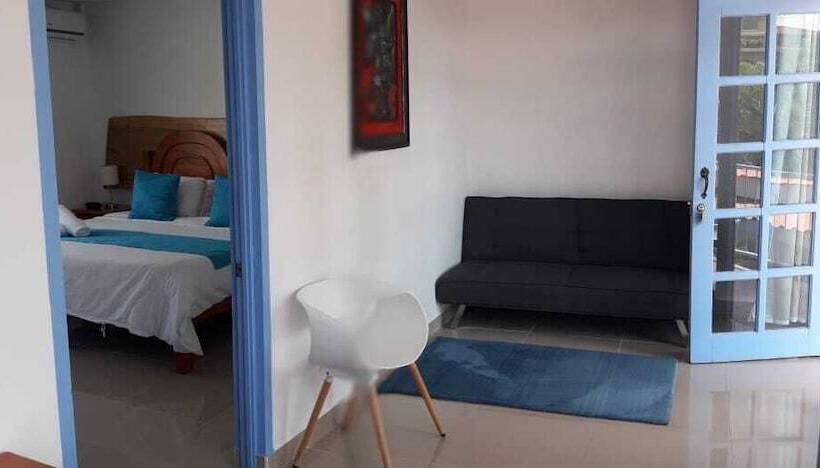 سوییت, Boutique Hotel Ibiza