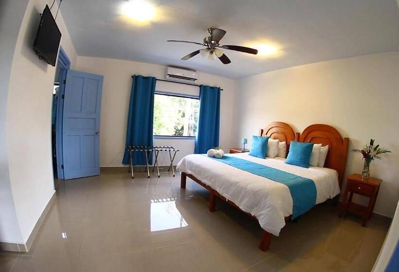 سوییت, Boutique Hotel Ibiza