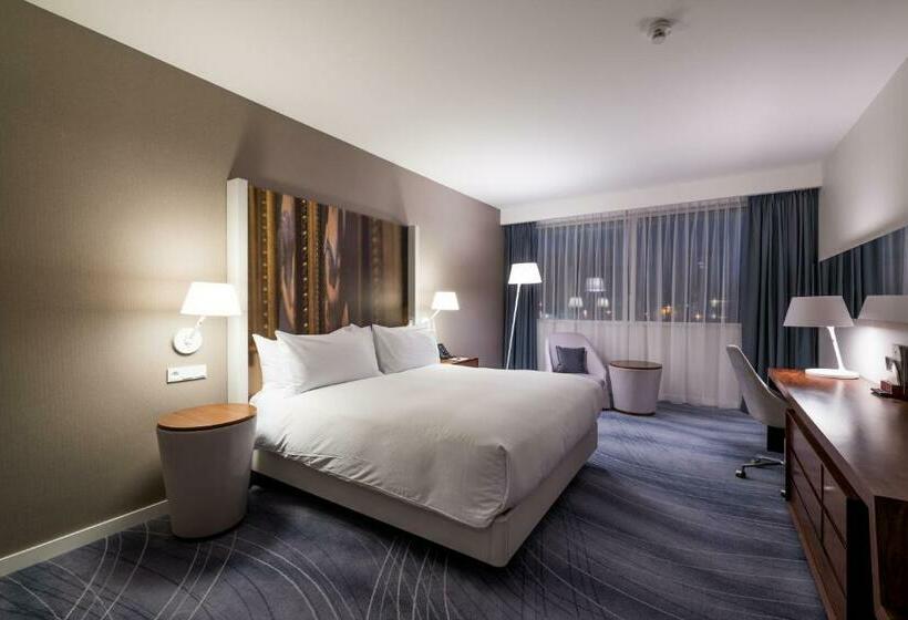 带大床的标准间, Doubletree By Hilton Hotel Wroclaw