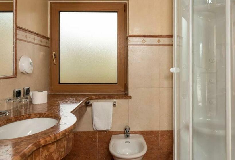 高级大房间, Garni Lastei