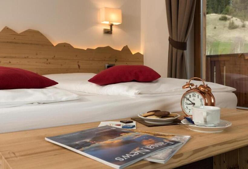 四人标准间, Garni Lastei