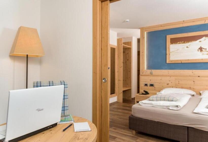 四人豪华间, Garni Lastei