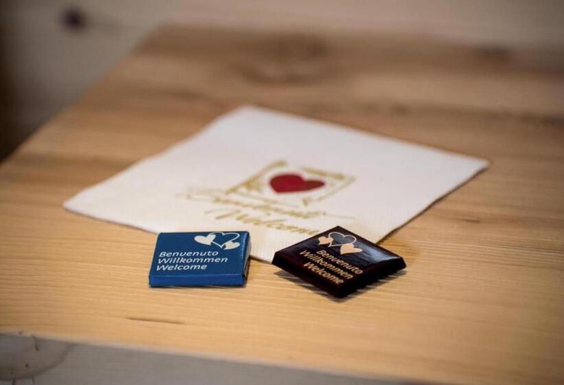 标准间, Garni Lastei