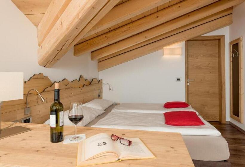 标准间, Garni Lastei