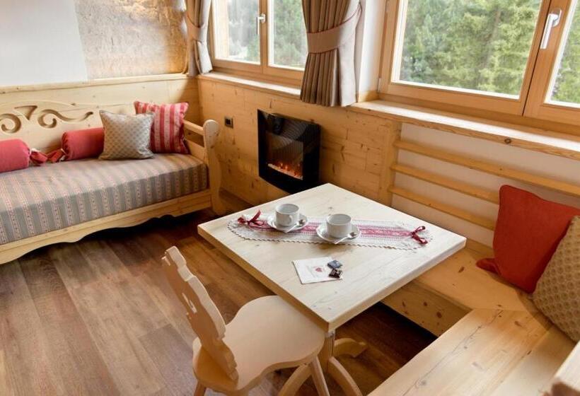 带大床的豪华间, Garni Lastei