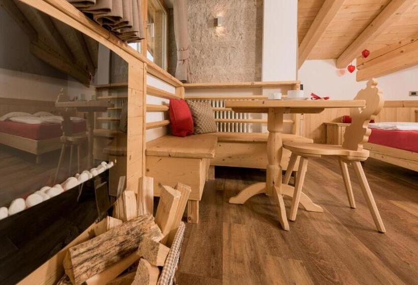 带大床的豪华间, Garni Lastei