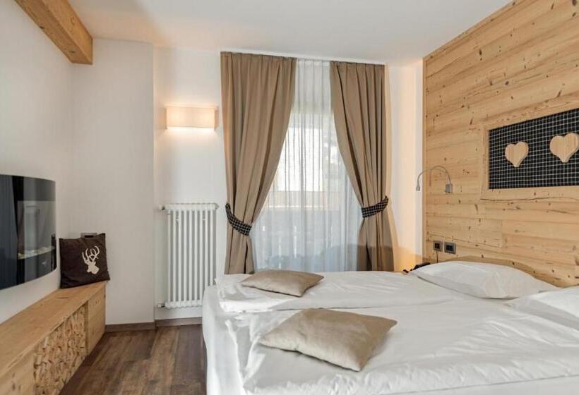 Номер Deluxe с Балконом, Garni Lastei