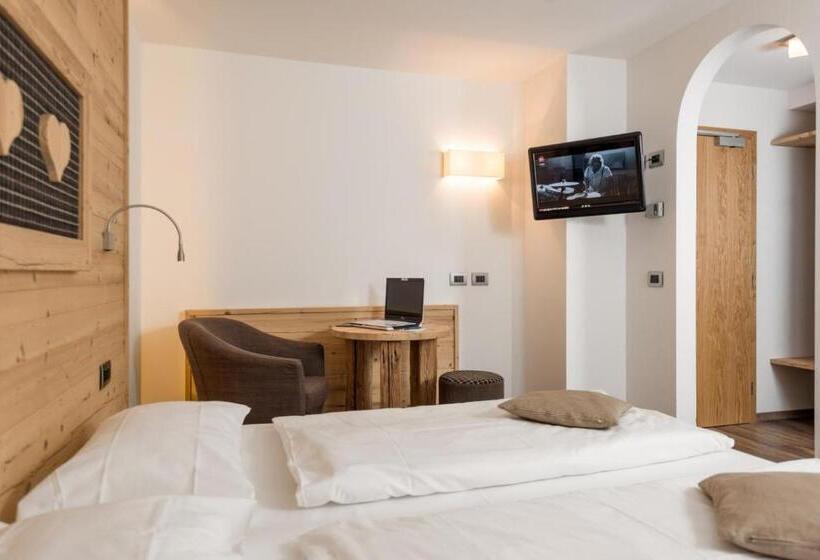 带阳台的豪华间, Garni Lastei