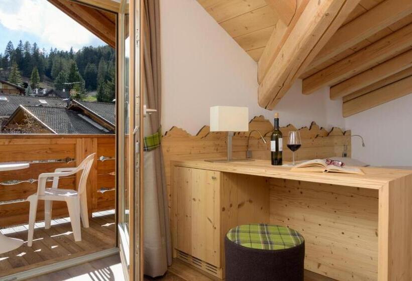 标准间, Garni Lastei