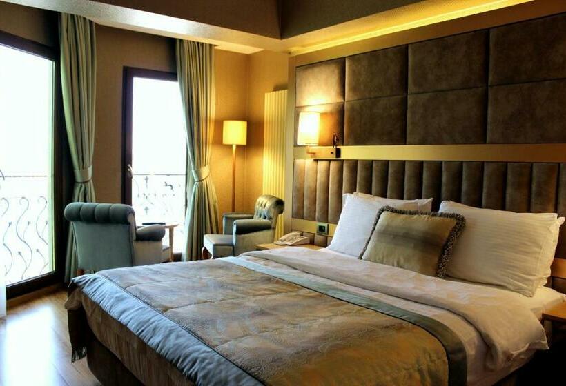 اتاق استاندارد با چشمانداز دریاچه, Lale