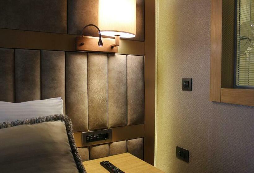 اتاق استاندارد, Lale