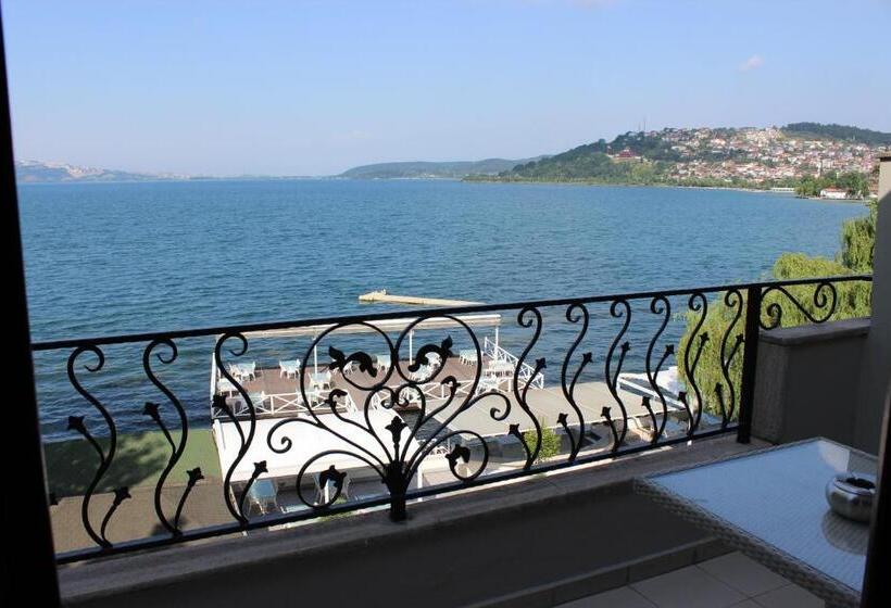 سوئیت پرزیدنت, Lale