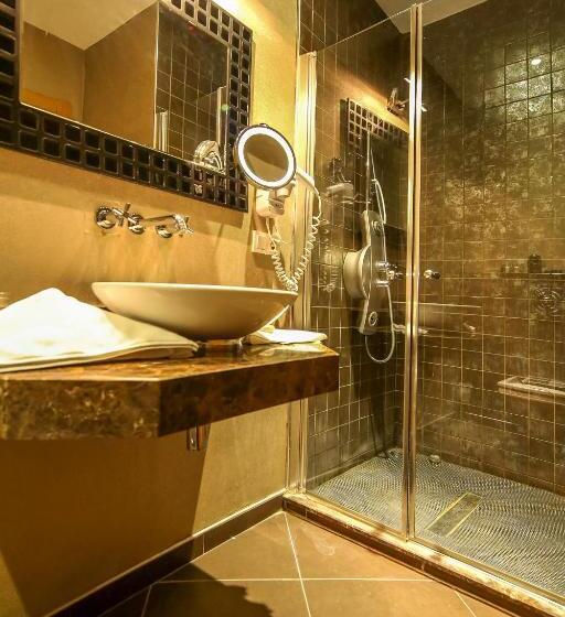 سوییت سوپریور, Lale