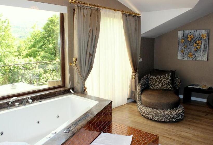 سوییت سوپریور, Lale