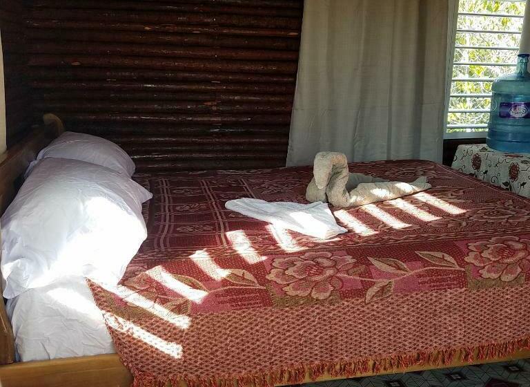 חדר סטנדרט לשלושה עם נוף לגינה, Palmento Grove Garifuna Eco Cultural & Healing Institute