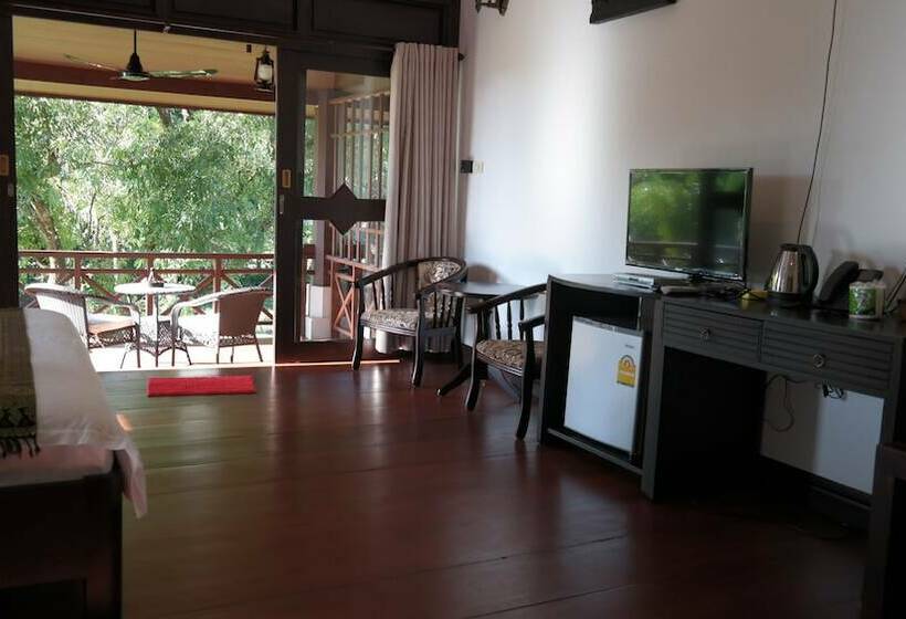 スーペリアールーム, Phubachiang Golf & Resort Pakse