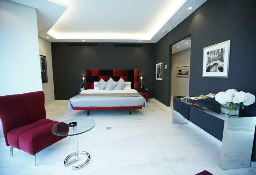 Люкс, Royal Tulip Achrafieh