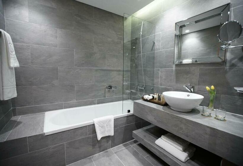 Люкс, Royal Tulip Achrafieh