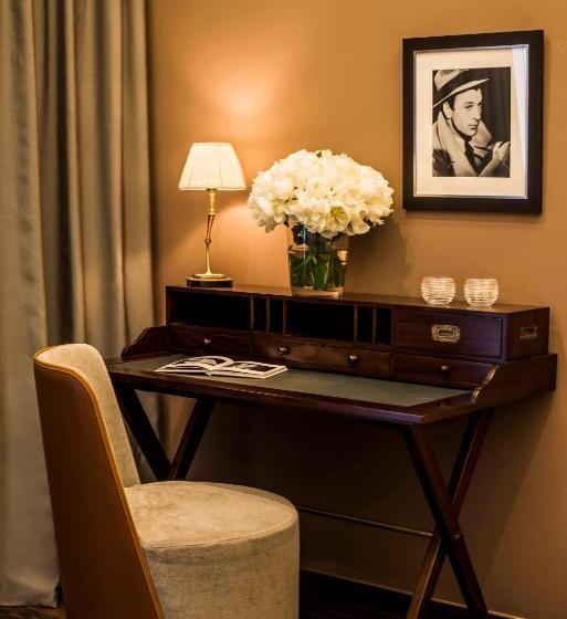 Люкс, Royal Tulip Achrafieh