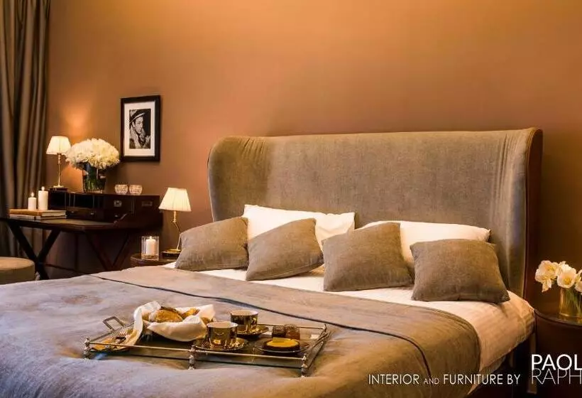 اتاق اجرایی با تخت بزرگ, Royal Tulip Achrafieh