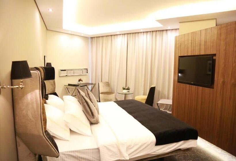Номер Executive Кровать Кинг, Royal Tulip Achrafieh