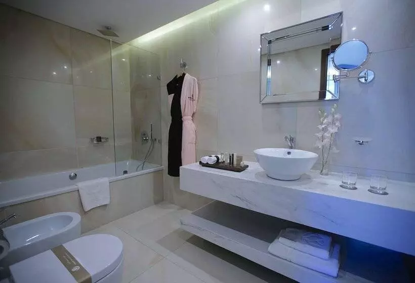 اتاق اجرایی, Royal Tulip Achrafieh