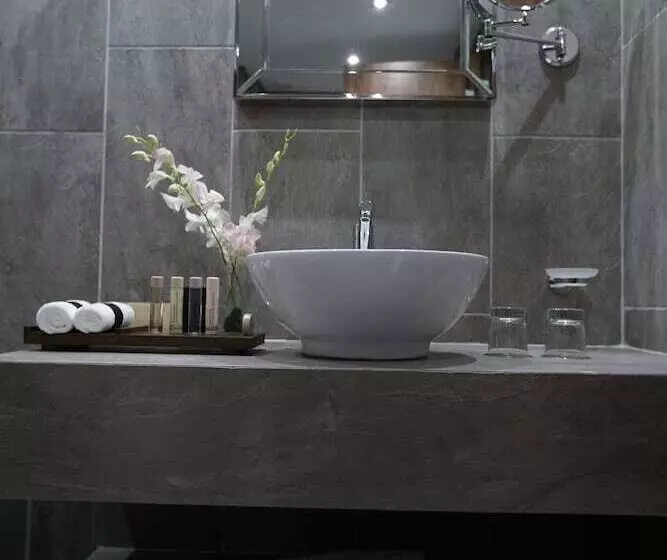 اتاق لوکس, Royal Tulip Achrafieh