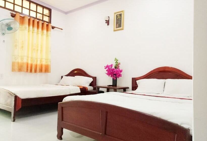 اتاق استاندارد چهار تخته, Suoi Nuoc Resort