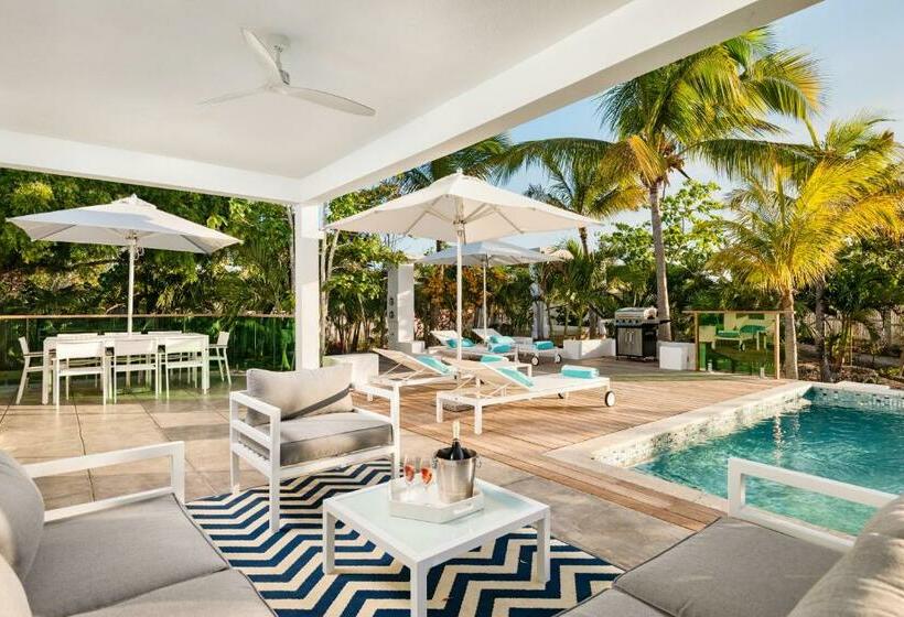 ویلای یک اتاق خوابه با استخر شنا, The Oasis At Grace Bay