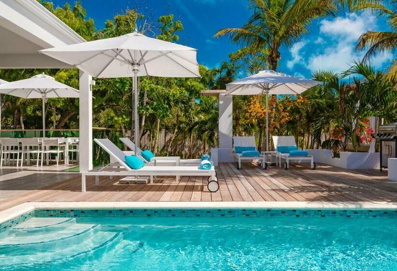 ویلای یک اتاق خوابه با استخر شنا, The Oasis At Grace Bay