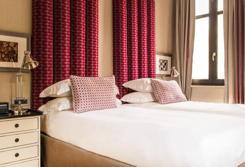 جناح جونيور, Vmaison Hotel Messina