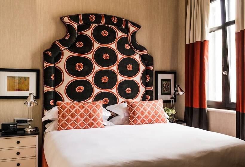 جناح جونيور, Vmaison Hotel Messina