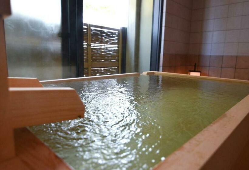 غرفة ديلوكس, Yamabuki