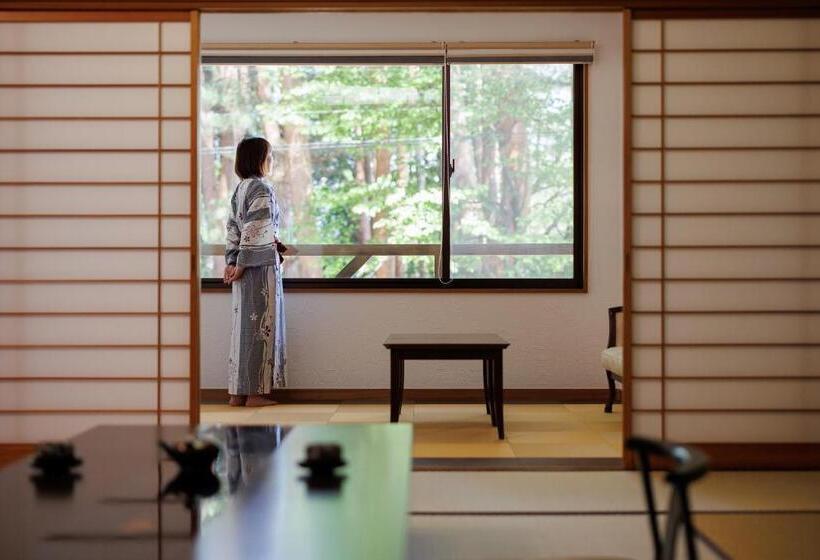 غرفة ديلوكس, Yamabuki