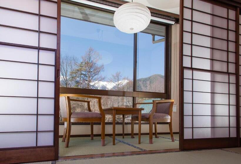 غرفة قياسية رباعية, Yamabuki