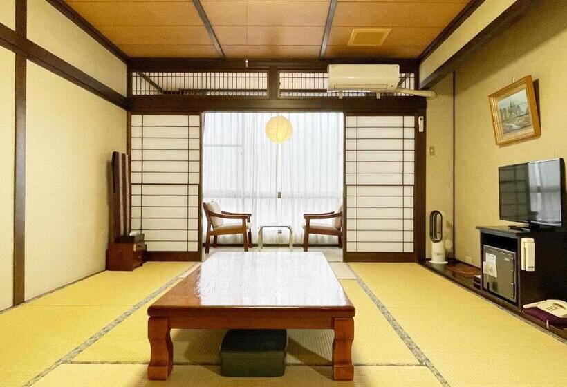 غرفة قياسية رباعية, Yamabuki