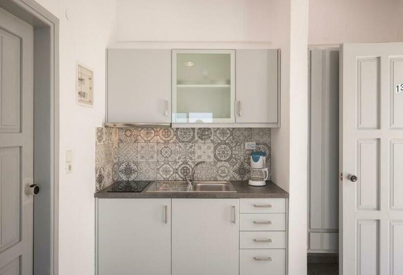 חדר סטודיו סטנדרד, Kristall Suites