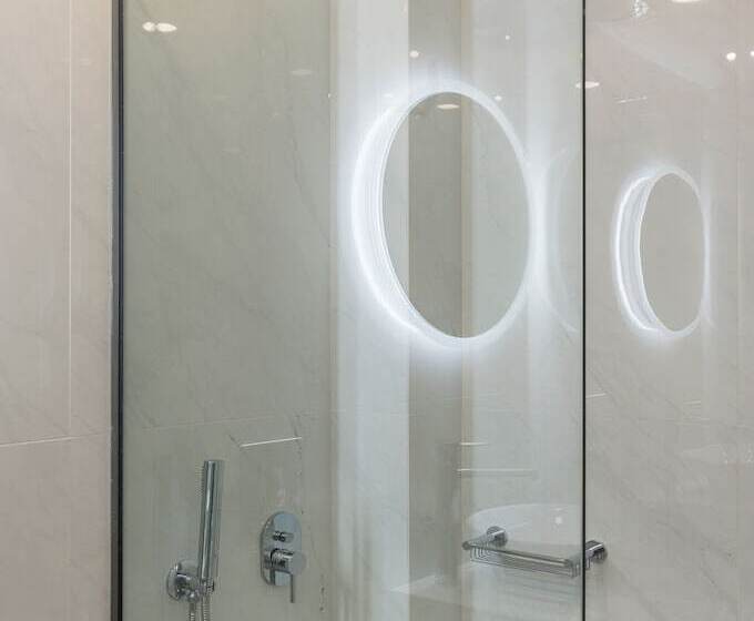 סטודיו אקונומי, Kristall Suites