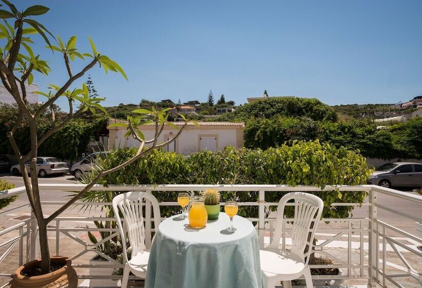 סטודיו אקונומי, Kristall Suites