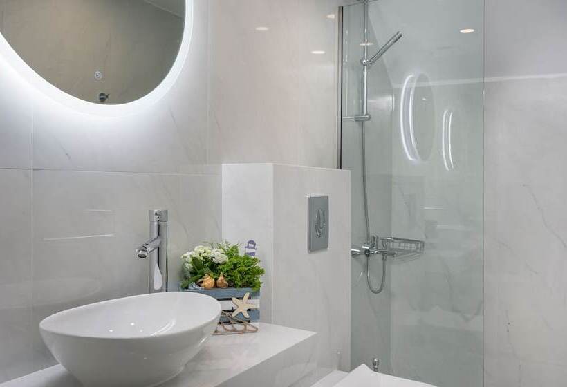 דירת חדר אקונומי, Kristall Suites