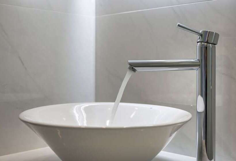 דירת חדר אקונומי, Kristall Suites