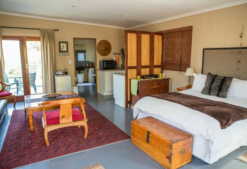 デラックススタジオ, Moonflower Cottages