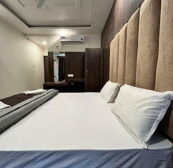 Quarto Deluxe, Hog   House Of Gypsy