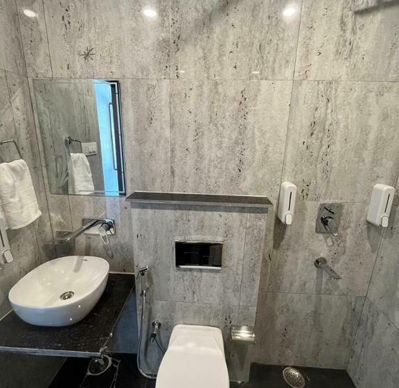 Quarto Deluxe, Hog   House Of Gypsy