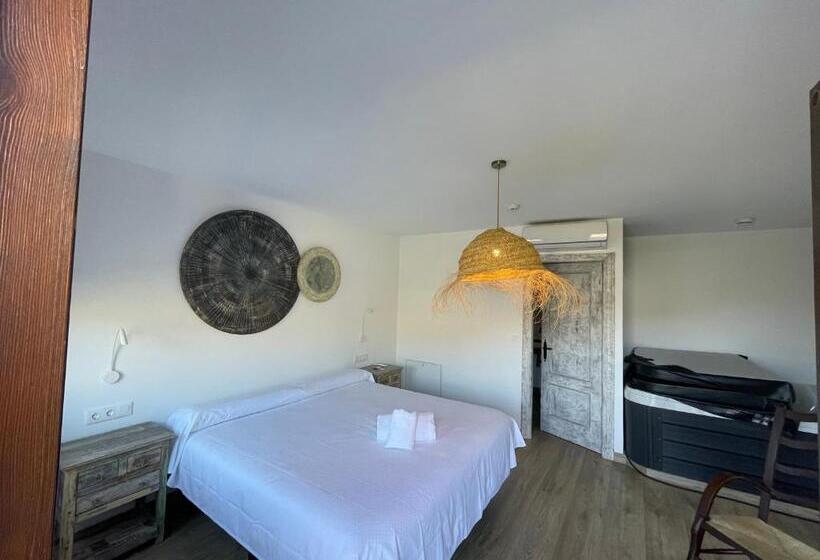 디럭스 룸, Cortijo Tayula Centro De Recuperación Y Descanso