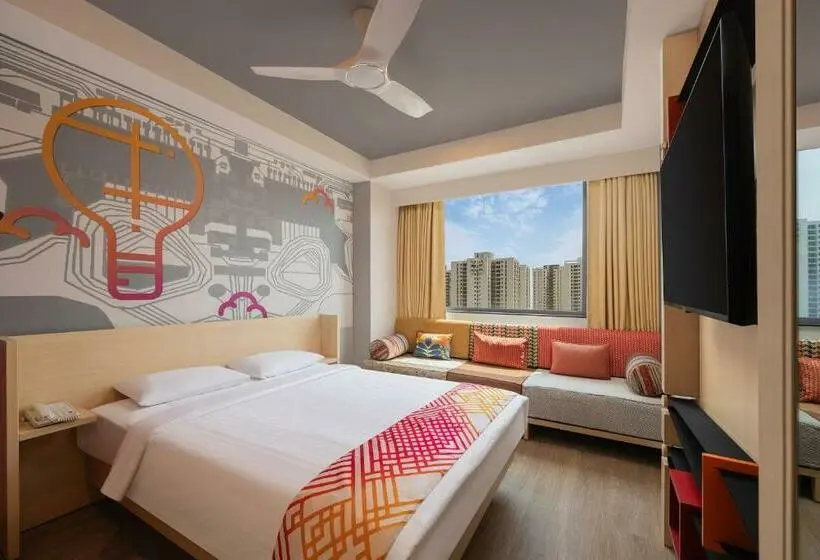 اتاق لوکس با تخت بزرگ, Ginger Noida Sector 133