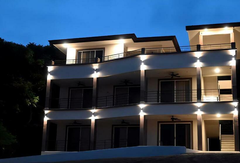 غرفة قياسية, Las Lomas