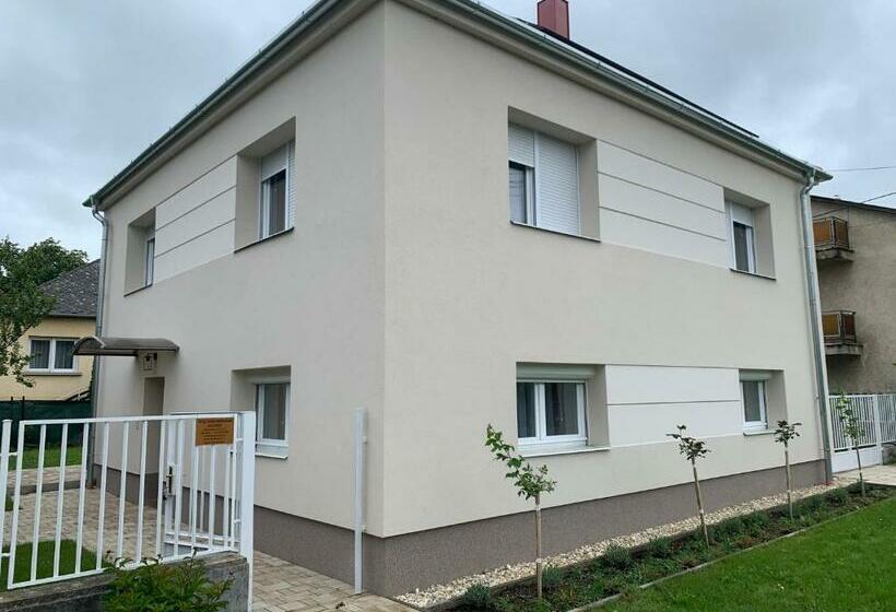 آپارتمان 1 خوابه همکف, Topáz Apartmanházak Keszthely