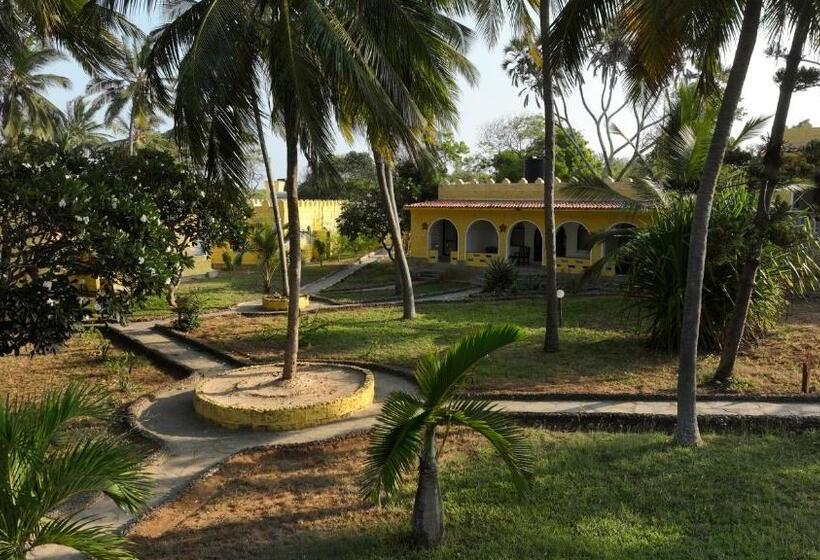 اتاق استاندارد با چشم‌انداز باغ, Coconut Beach Boutique   Apasio Lodges